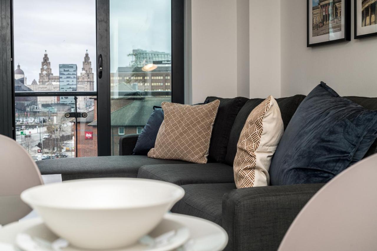 Host Apartments - Contemporary 3 Bed Apt With Balcony - Perfect For Long Stays Liverpool Kültér fotó