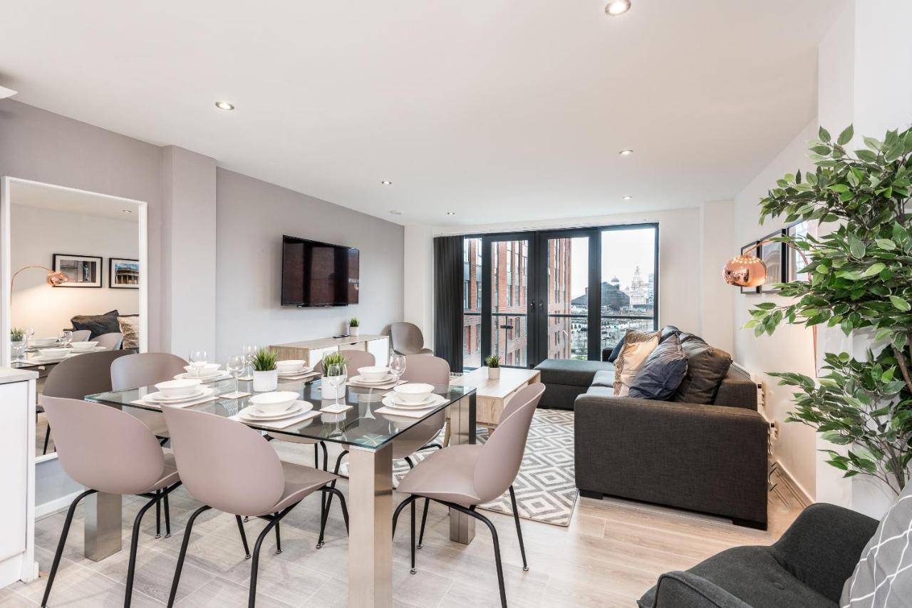 Host Apartments - Contemporary 3 Bed Apt With Balcony - Perfect For Long Stays Liverpool Kültér fotó