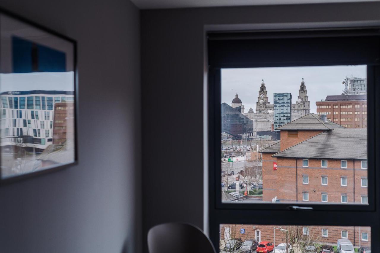 Host Apartments - Contemporary 3 Bed Apt With Balcony - Perfect For Long Stays Liverpool Kültér fotó