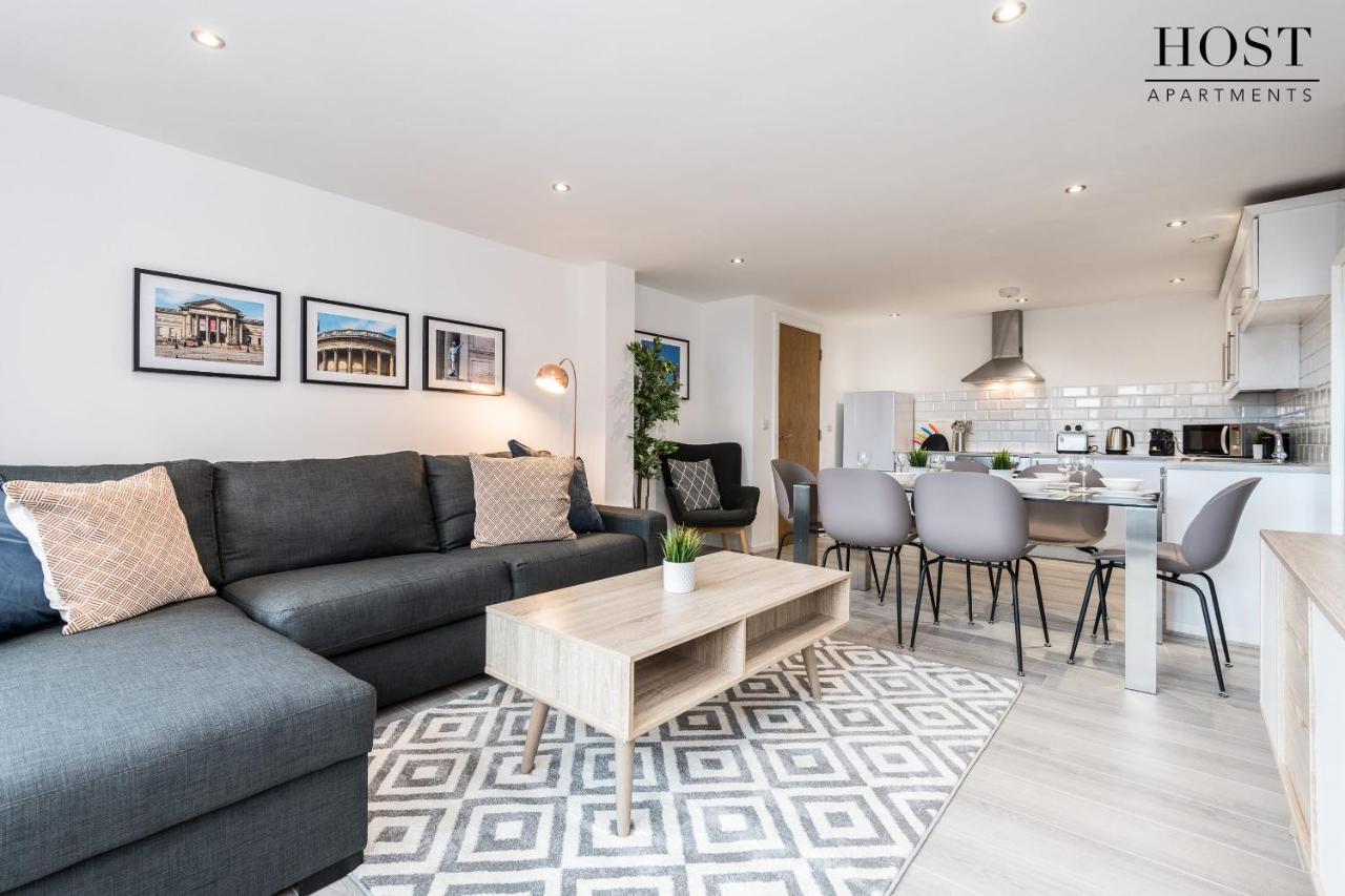 Host Apartments - Contemporary 3 Bed Apt With Balcony - Perfect For Long Stays Liverpool Kültér fotó